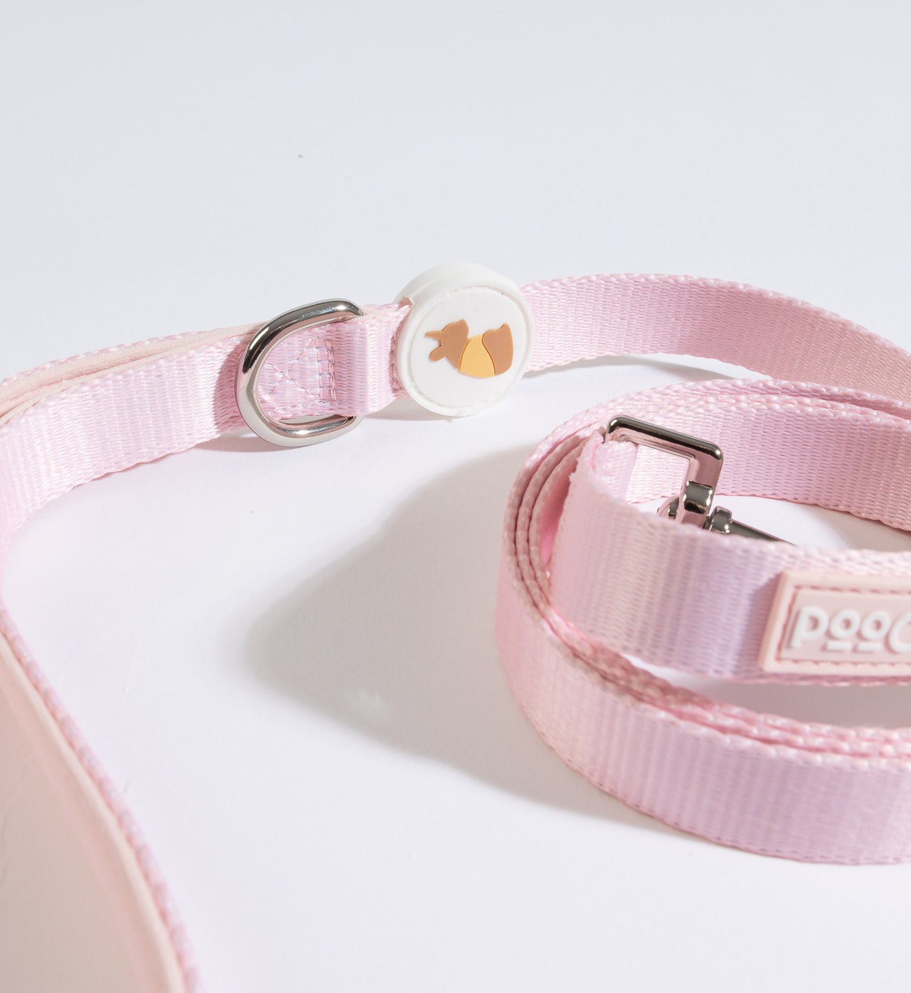 poochie-pie-pink-dog-leash-best-ead-for-dogs-walk-wear-walkwear-gift-idea-walktime